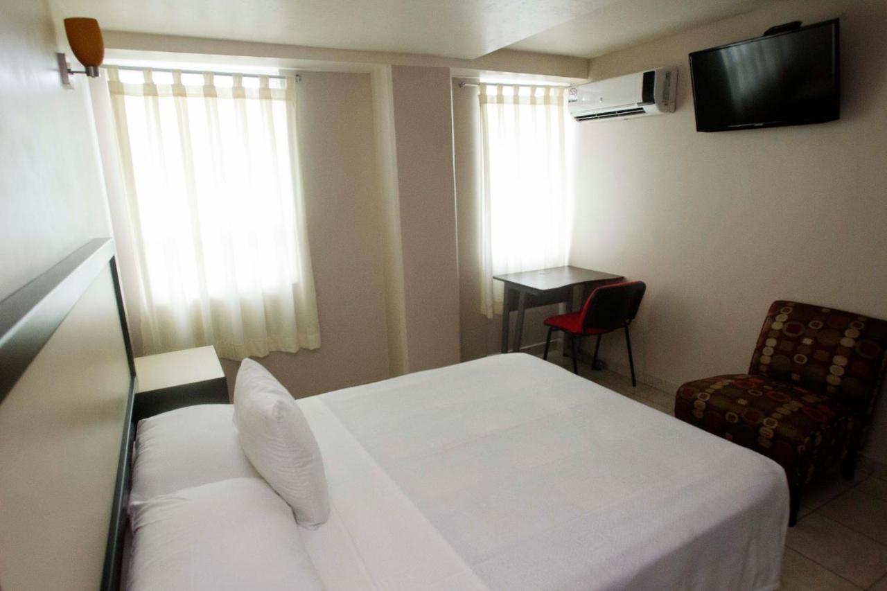 Hotel Florencia Poza Rica Kültér fotó