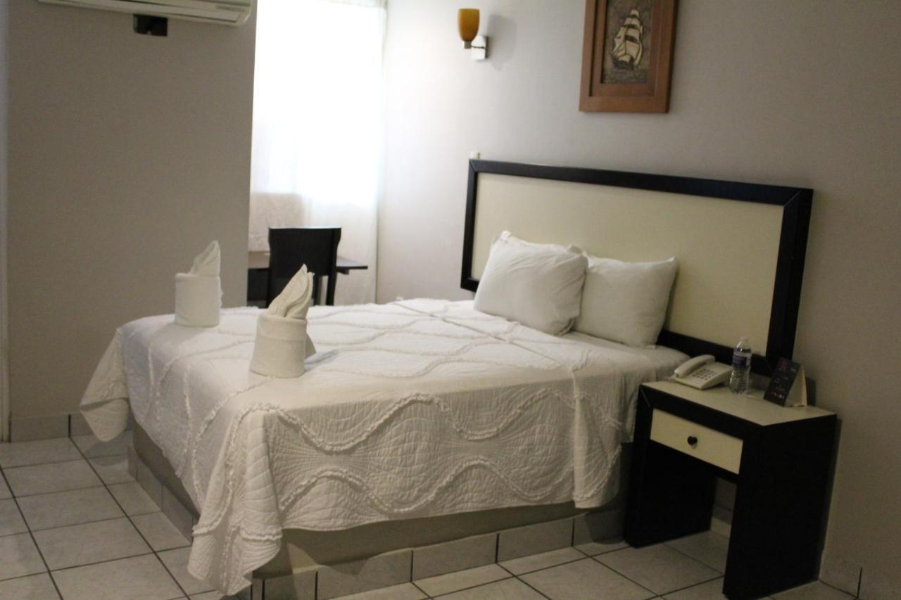 Hotel Florencia Poza Rica Kültér fotó